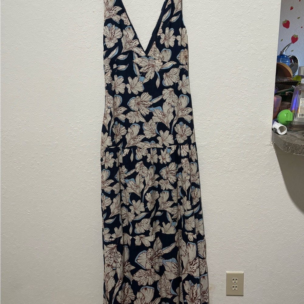 Floral V-Neck Maxi Dress - Navy and Cream
